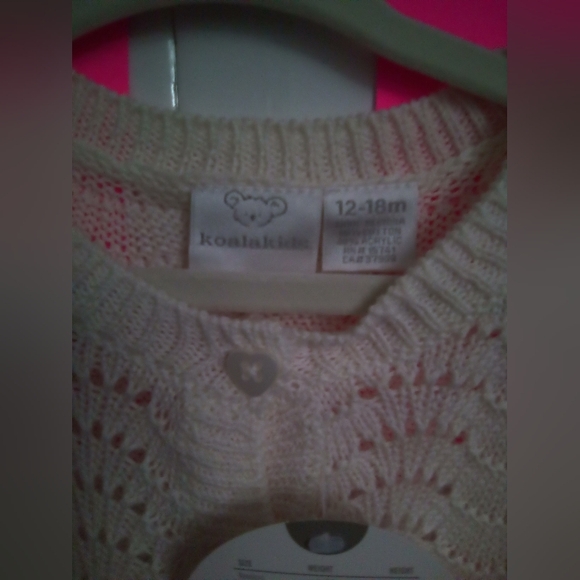 #3737👉🏼 CUTE CASUAL CREAM COLOR SWEATER (("SIZE: 12 TO 18 MONTHS")) NWT - Picture 2 of 5